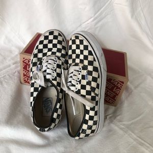 Vans lace ups - checkered